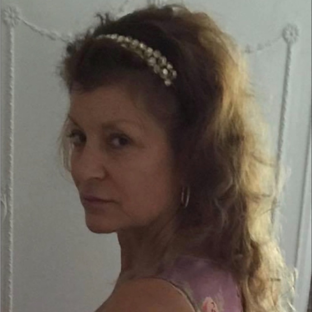 Meet your Posher, Corinne